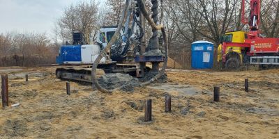 Pale Fundamentowe CFA w Warszawie / Mazowieckie / torfy namuły